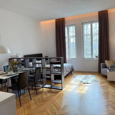 Schwere Reiter Strasse München