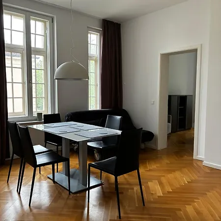 Schwere Reiter Strasse München