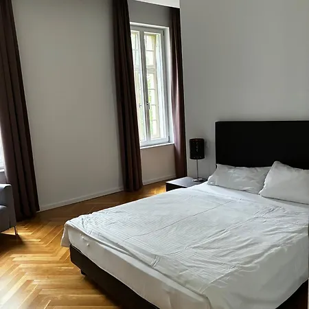 Lägenhet Schwere Reiter Strasse *